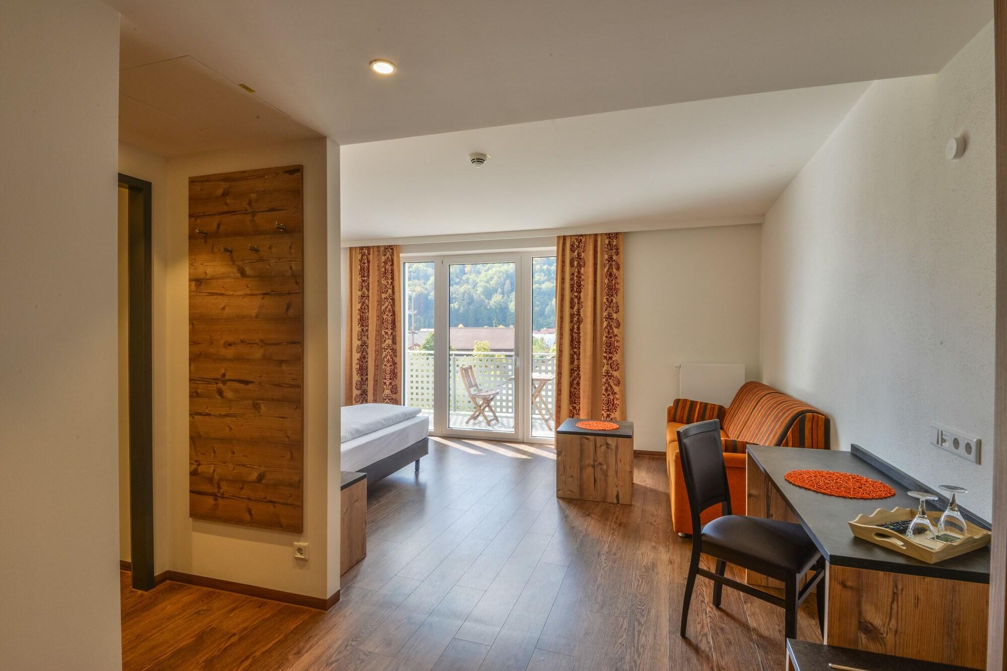 Hotel Gasthof Heckl Kinding Exterior photo